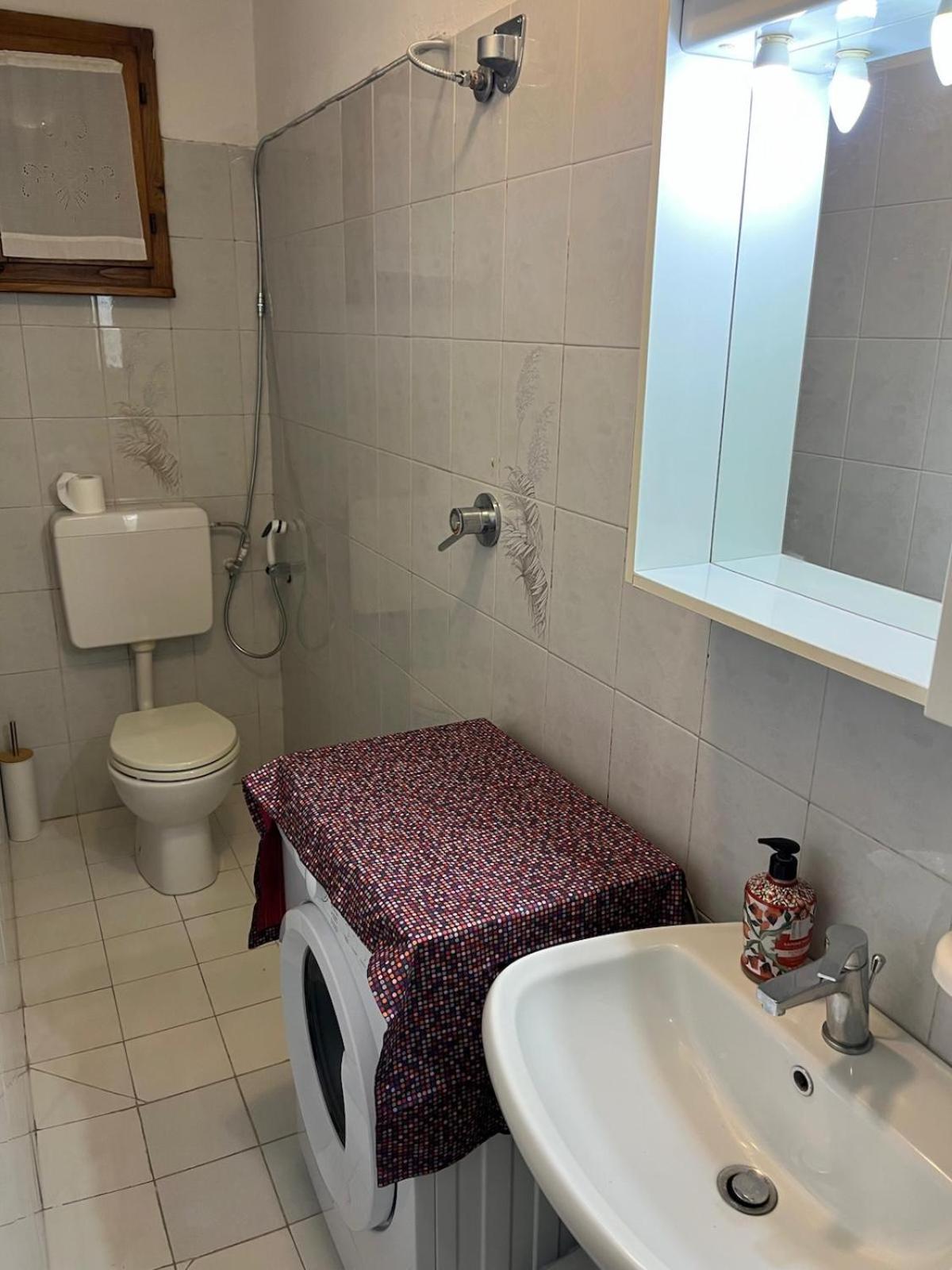 Apartamento Casina Travi Arezzo Habitación foto
